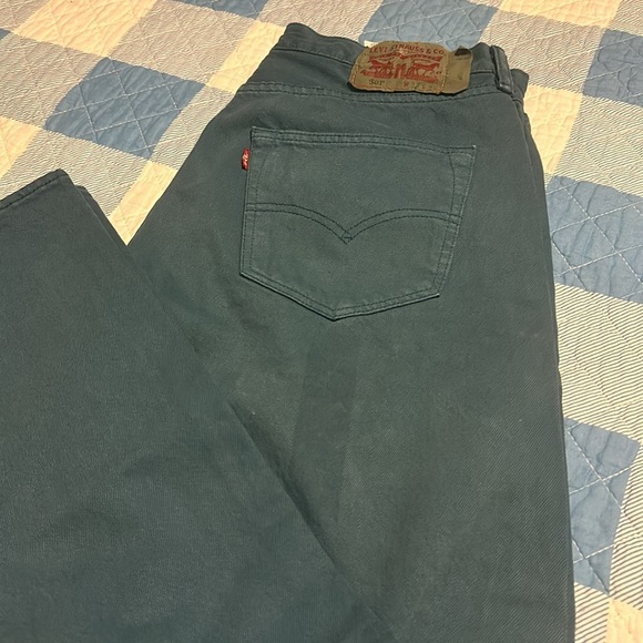 Levi's 501  Mens Jeans Size 32x32 blue Straight Fit Button Fly Denim - Picture 8 of 15